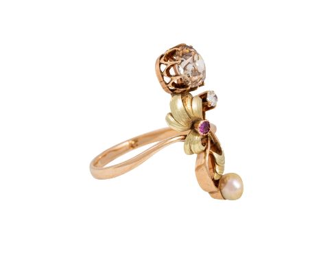 Jugendstil seltener Ring mit Altschliffdiamant von ca. 0,9 ct, FANCY BROWN, weiterhin 1 kleiner Altschliffdiamant ca. 0,05 ct