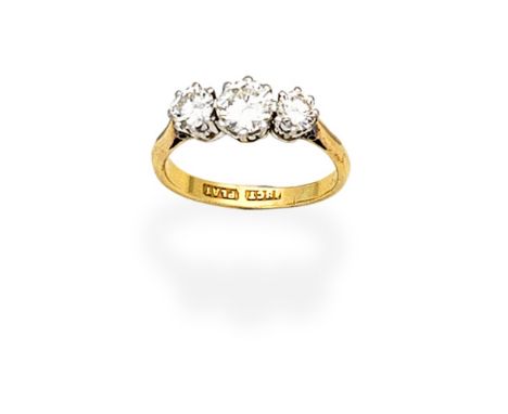 DIAMOND THREE-STONE RINGSet with brilliant-cut diamonds,  diamonds approx. 1.15cts total, ring size approx. LFor further info