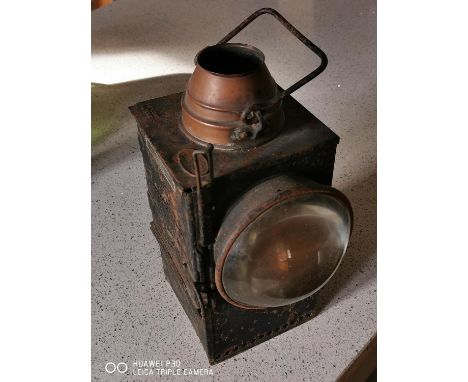 BR(SR) signal lamp complete with burner and wick, Lamp Manufacturing &amp; Railway Suppies Ltd - Welch Patent 