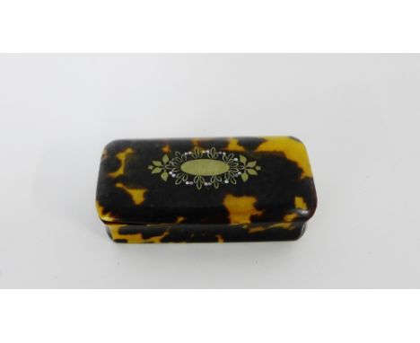 A tortoiseshell snuff box of rectangular form, 6.5cm long