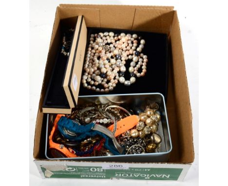 A Links of London hammered silver hoop bracelet, a Links of London silver bracelet with paste beads, in box; a silver scarf t