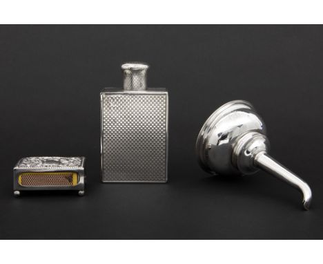 3 pieces of silver : an English marked match box, a flask and an 19th Cent. "Charles Fox" signed wine strainerLot (3) massief