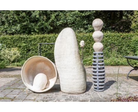 CHAMBERLIN SCOTT quite big 20th Cent. American installation with three ceramic sculptures with a letter of the Museum of Cont