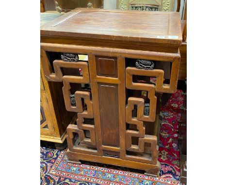 A Chinese elm console table, width 67cm, depth 50cm, height 91cm