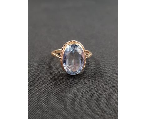 9 CARAT GOLD BLUE TOPAZ RING