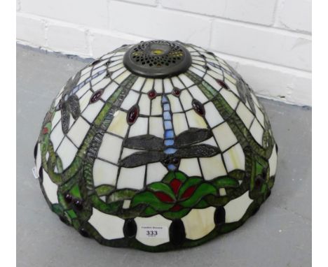 A glass Tiffany style ceiling light, approx 45cm diameter