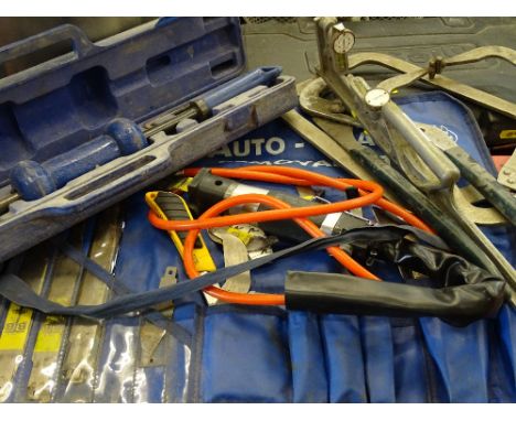 Cased Draper slide hammer kit, a BTB autoglass removal kit, pair of large G-Clamps, spirit gauge and large grip pliers