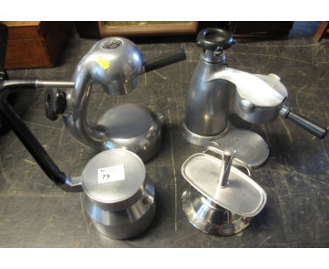 Assorted vintage coffee percolators to include: Italian Versuviana; Sassoon Atomic etc. (4)