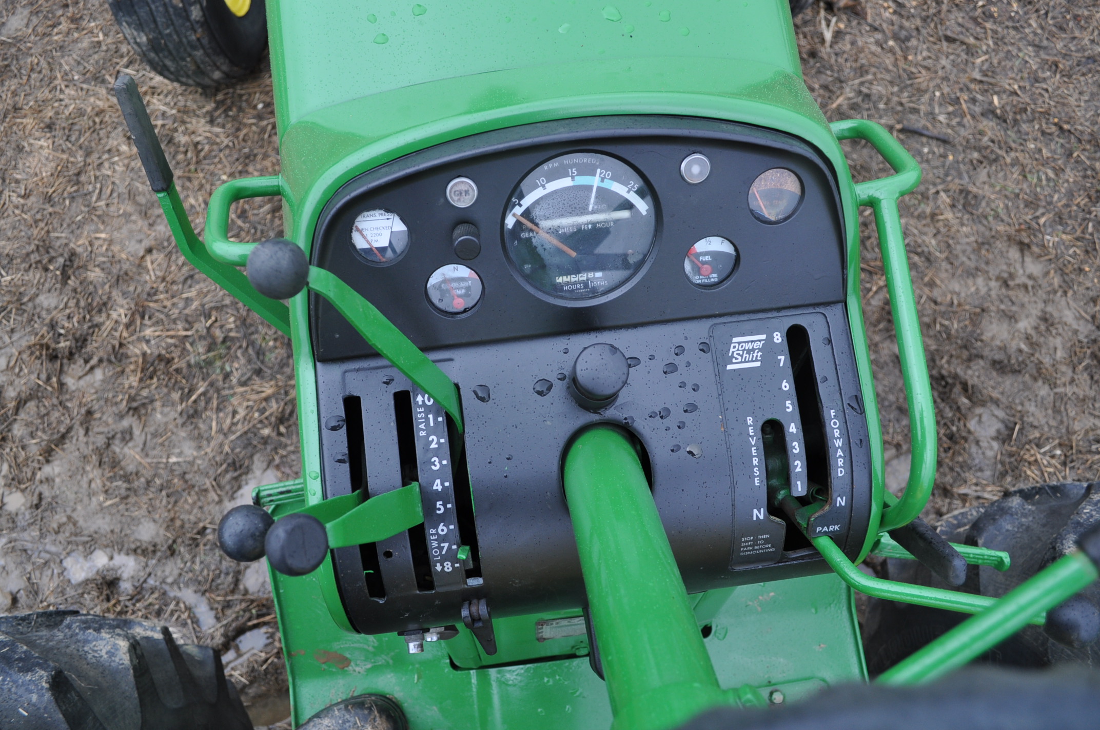 John Deere 4020 powershift, major overhaul on motor, 12V system, dual