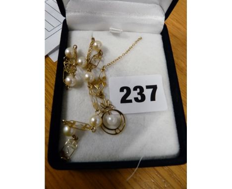 Ladies 9ct gold Pearl set bracelet with Pearl set pendant on chain