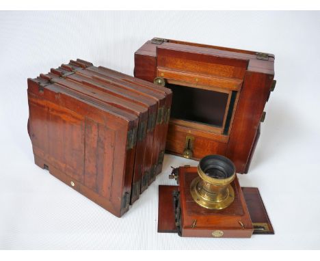 Thornton Pickard, Reynolds and Branson of Leeds Mahogany cased plate camera with 1/2 Plate Popular lens with 5 Plates. Condit