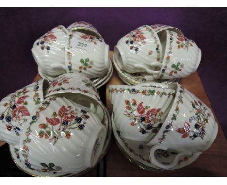 A part Aynsley tea service in the Somerset pattern, 24 pieces