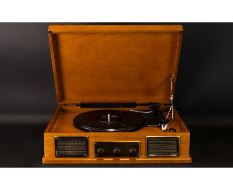 Steepletone Record Player Retro Style 3 Speed Record Player. Mw - Fm Radio And Mp3 Playback. In Original Box. 