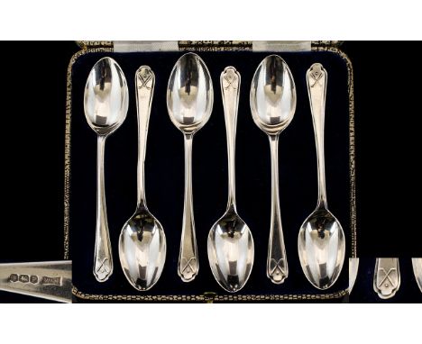 Walker and Hall Set of Six Silver Golfing Teaspoons, Each Teaspoon with Crossed Potters and Golf Ball to Top of Each Spoon. H