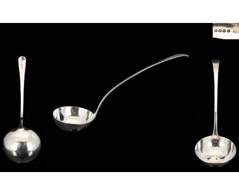 George III - Richard Crossley Excellent Quality Large and Impressive Solid Silver Ladle In Excellent Condition, Maker Richard