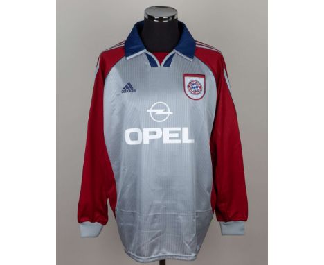 Memet Scholl grey and maroon No.7 Bayern Munich long-sleeved shirt, 1999-2000, Adidas, XL, with v-neck style and embroidered 