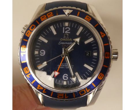 A stainless steel and enamel cased automatic wristwatch, on a rubber strap&nbsp; 