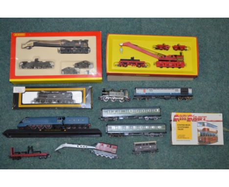 Coollection OO guage locotoves and wagons including a  Dapol Do52 0-6-0N2 British Rail black tank engine, unidentified electr