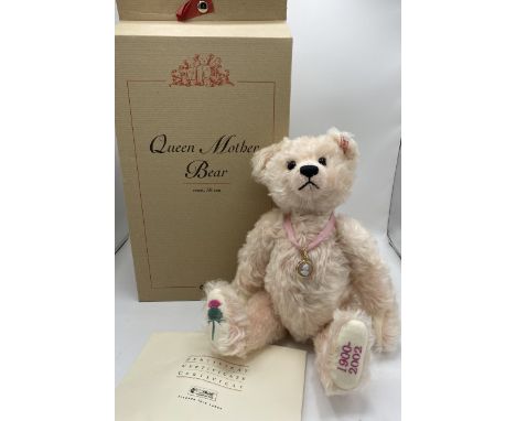 Steiff Queen Mother Bear in pink mohair with working growler mechanism, thistle embroidery to right foot and 1900-2002 to lef