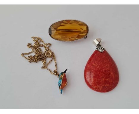 A oval citrine brooch and a enamel king fisher pendant necklace and oval pendant 