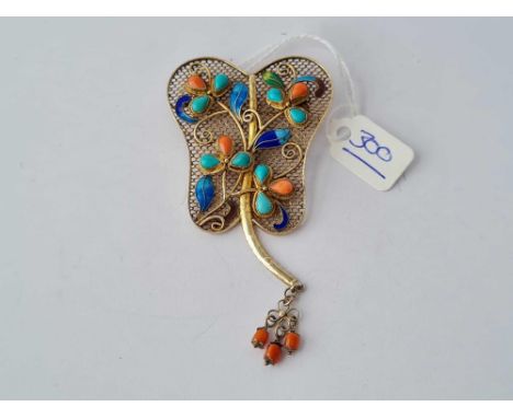 A pre 1950s Chinese fan shaped brooch with enamel turquoise and coral in silver gilt 3 1/2 inches long - 12.5 gms 