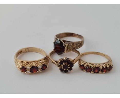 4 x vintage garnet rings 10.9g