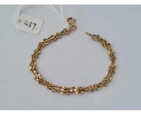A gate bracelet 9ct - 2.8 gms 