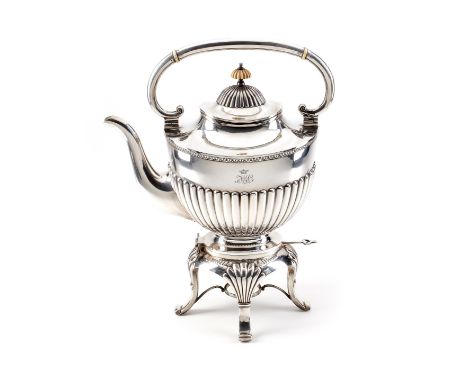 A Russian silver kettle on stand by Morozov, Kokoshnik mark for St. Petersburg post 1908, 84 zolotniki, the half lobed body w