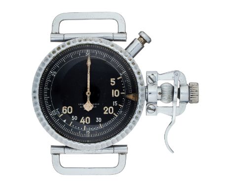 Universal, ref. 39901, a World War II large stainless bombardier wristwatch, no. 727683, circa 1940, manual wind movement, tw