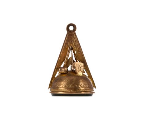 NINE CARAT GOLD BLOODSTONE AGATE MASONIC FOB, with square and compass, gavel and keystone emblems, with round bloodstone engr