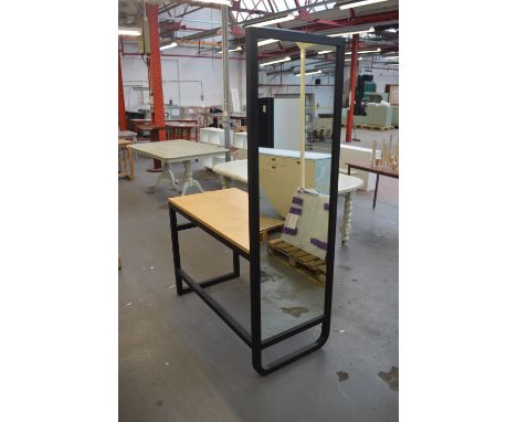 A shop display unit with mirrored end section and single shelf, length 120cm.