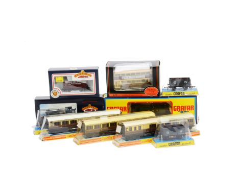 Graham Farish and Bachmann OO Gauge GWR Locomotives and Rolling Stock, GF 0-6-0 Pannier Tank, GWR Coaches (3) and GW open wag