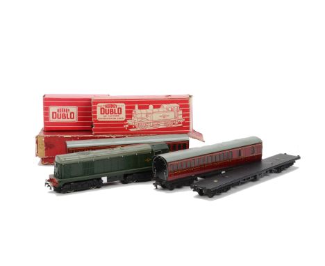 Hornby-Dublo OO Gauge 2-rail Trains, including type 1 diesel D8017 in BR green and R1 class 0-6-0T no 31340 also in green, bo