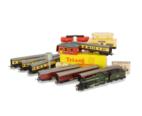 Graham Farish N Gauge Trains, including Merchant Navy Class Engine and Tender 'Clan Line' in original box (Tender unboxed) an
