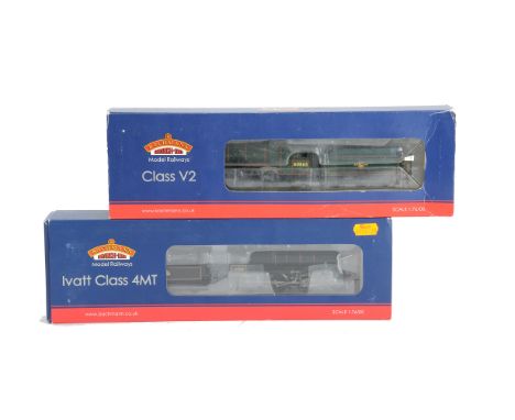 Bachmann OO Gauge BR Steam Locomotives and Tenders, BR black Ivatt Class 4MT 43018 and BR green Class V2 60865, both in origi