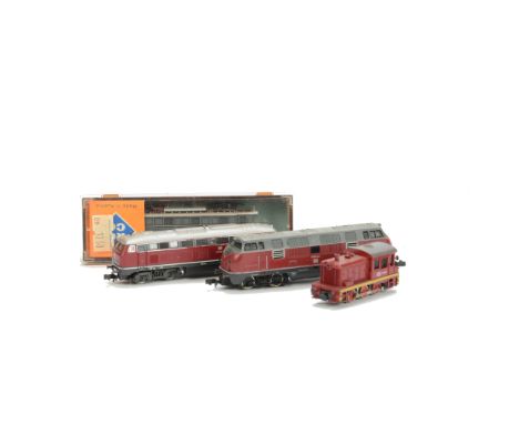 Trix Arnold Roco and Fleischmann N Gauge DB Locomotives, Trix silver E75 02 twin pantograph electric locomotive, Roco maroon 