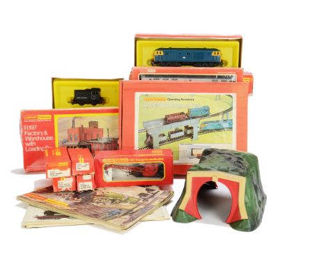 Hornby OO Gauge Locomotives Rolling Stock and Accessories, R253 black Dock Shunter, R758 Blue Hymek, BR blue/grey Coaches (3)