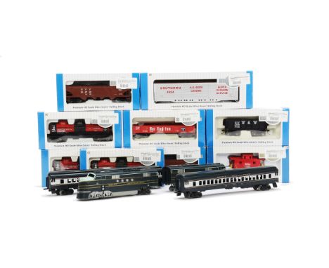 Bachmann Silver Series American Outline HO Wagons, including Burlington Gondolas (4), N&W Ore Cars (3), various Cabooses (3),