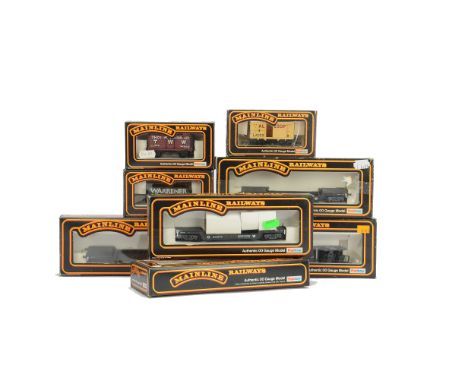 Mainline OO Gauge Freight Stock, including 5 GWR 'crocodile' well wagons, one with steam roller load, with 3 four-wheelers, a