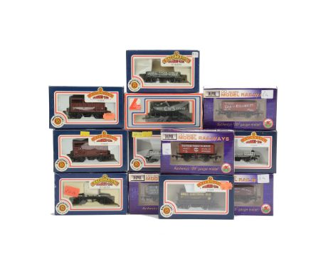 Bachmann Dapol and Lima OO Gauge Freight Stock, 7 Bachmann and 4 Dapol assorted 4-wheel wagons, including Carter, Evan Davies