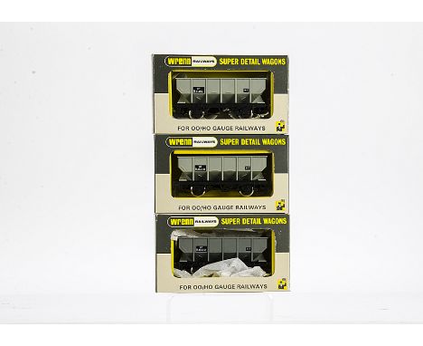 Rare Wrenn OO Gauge Wagons, W.4644 BR Hopper Wagon x 4, in light and rarer mid grey, all with rare NoB413021, all in original