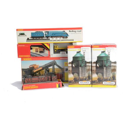 Hornby OO Gauge Rolling Road and Scaledale Buildings and other accessories, R8211 Rolling Road, Scaledale Operating Hopper, C
