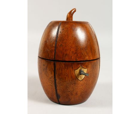 A GOOD MELON TEA CADDY. 6ins high.