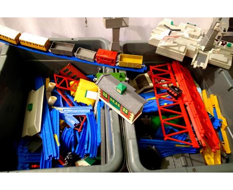 Quantity of Tomy Thomas The Tank track, buildings, wagons, coaches, helicopter etc. P&amp;P Group 3 (£25+VAT for the first lo