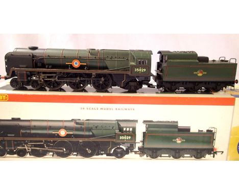 Hornby R2294 Ellerman Lines 35029, Green Late Crest. Very good - excellent condition, missing 1x tender straps, box with wear