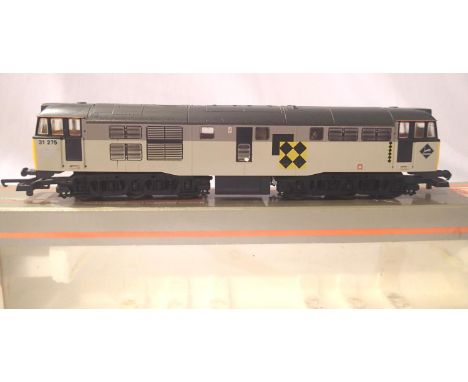 Lima Class 31 diesel 31275, grey. Excellent condition, box with wear. P&amp;P Group 1 (£14+VAT for the first lot and £1+VAT f