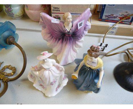 2 Royal Doulton figurines Isadora HN2938, Melanie HN2271 & a Royal Worcester 'Sweet Rose' 6283 of 9500 