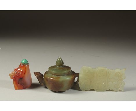 A COLLECTION OF THREE CHINESE JADE AND AGATE PIECES, including a snuff bottle, a miniature teapot, and plaque, (3).