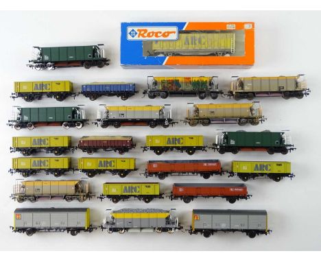 A group of OO Gauge hopper and mineral wagons by various manufacturers in ARC, departmental and other liveries, mostly unboxe