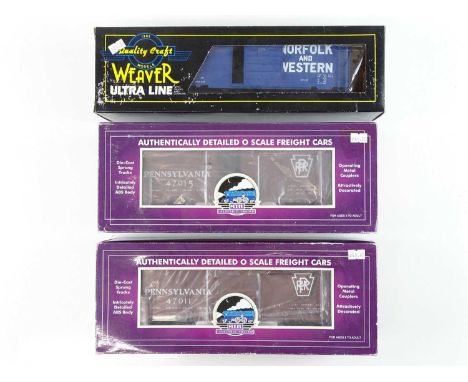 A group of O Gauge American outline box cars by MTH and WEAVER - G/VG in F/G boxes (3)